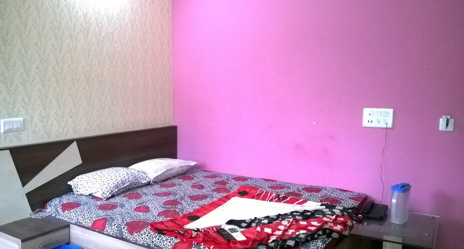 Hotel Samrat : Annexe, Agartala 1